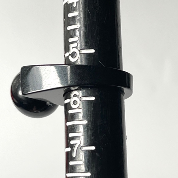 Vintage Size 5.5 Lucite Ring Chunky Ball Top Black Statement Unisex - Picture 8 of 10